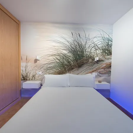 Apartmán Sunny - Jacuzzi, Jardin Privado, A Pie De Playa Con Parking *