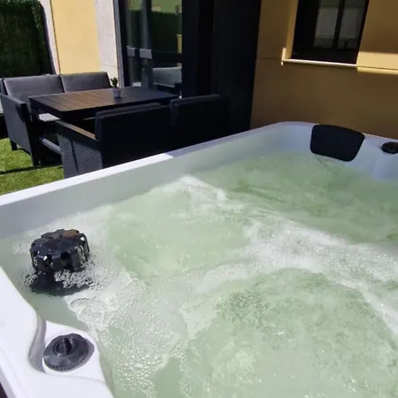 Daire Sunny - Jacuzzi, Jardin Privado, A Pie De Playa Con Parking *